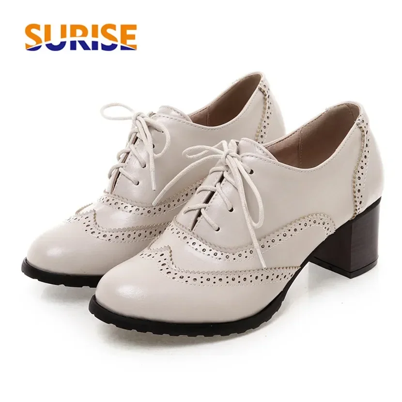 Oxford Lace Up Women - Britse Dames Oxfords Hoge Blokhak Vleugelpunten